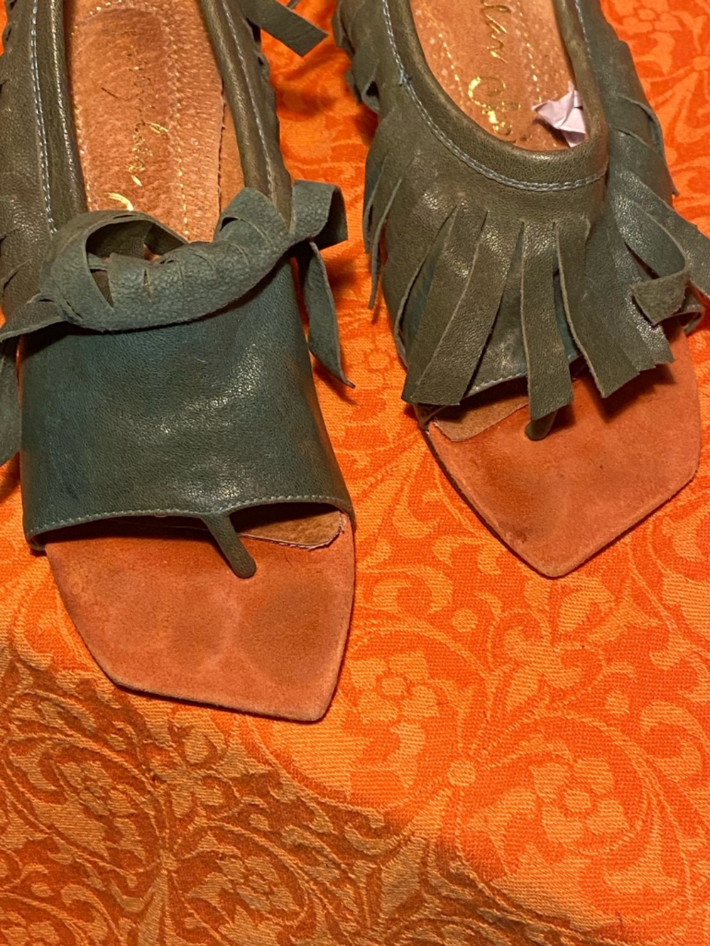 VTG Irregular Choice green leather sandals,thong toe,fringe trim,unique heels,7 - Picture 8 of 16